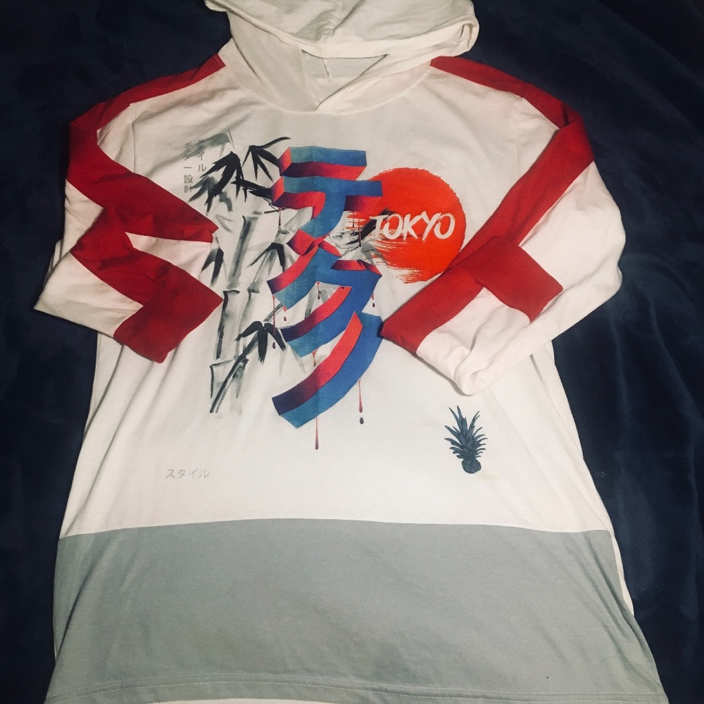 Long sleeve hooded shirt